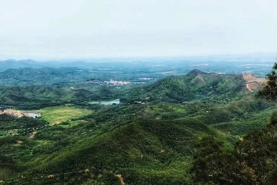 坎钟山.jpg